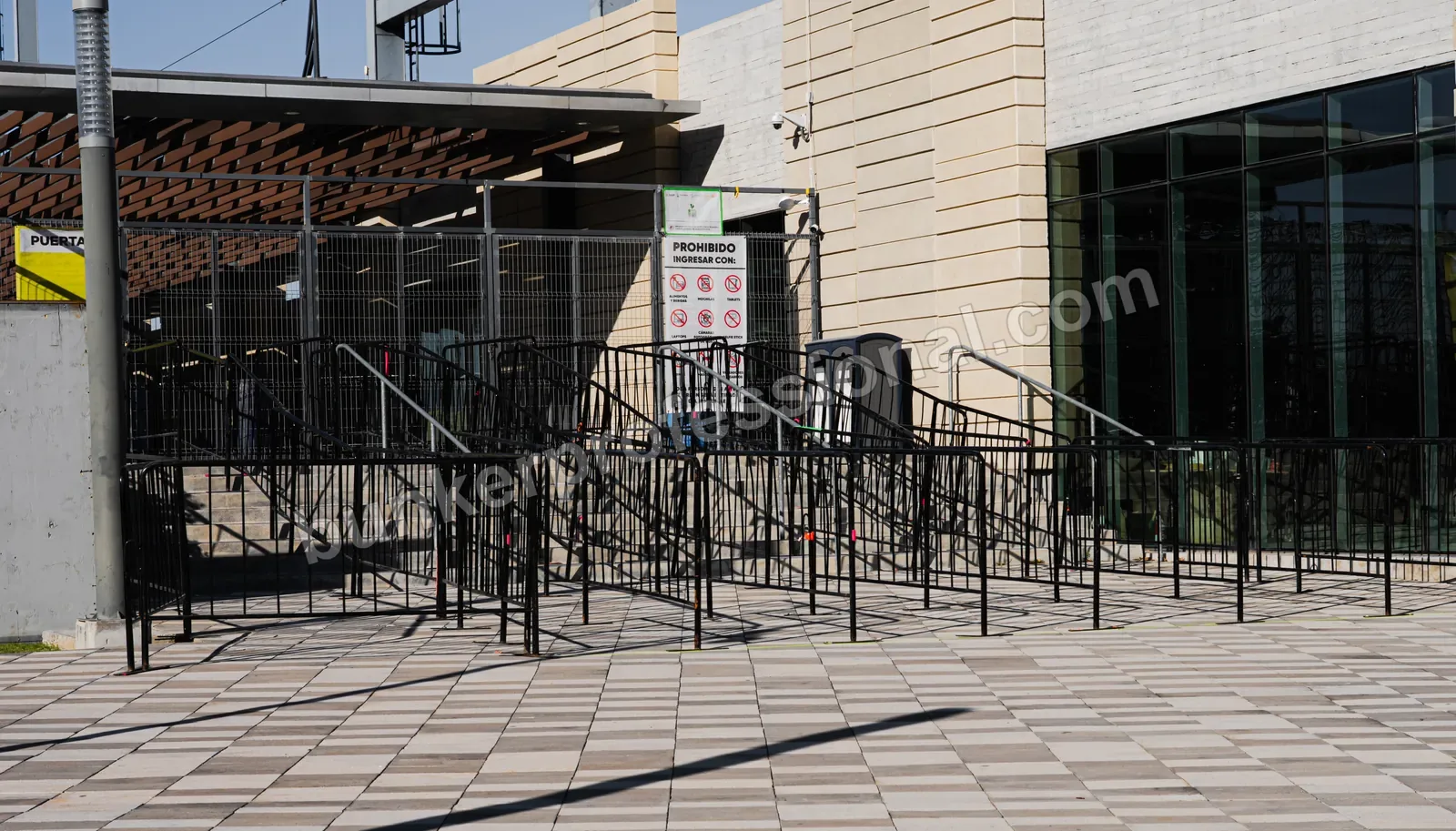 Technical build for Corona Sessions — 18