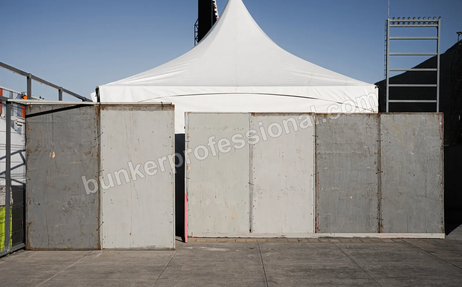 Technical build for Corona Sessions — 37