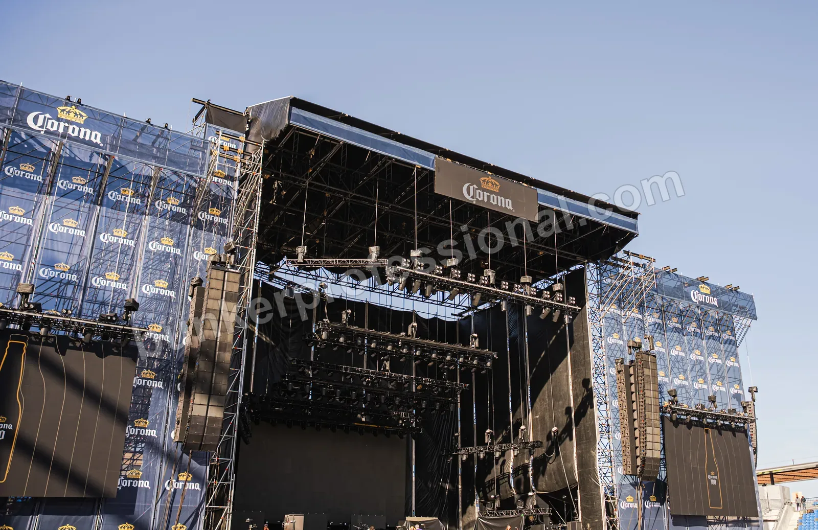 Technical build for Corona Sessions — 55