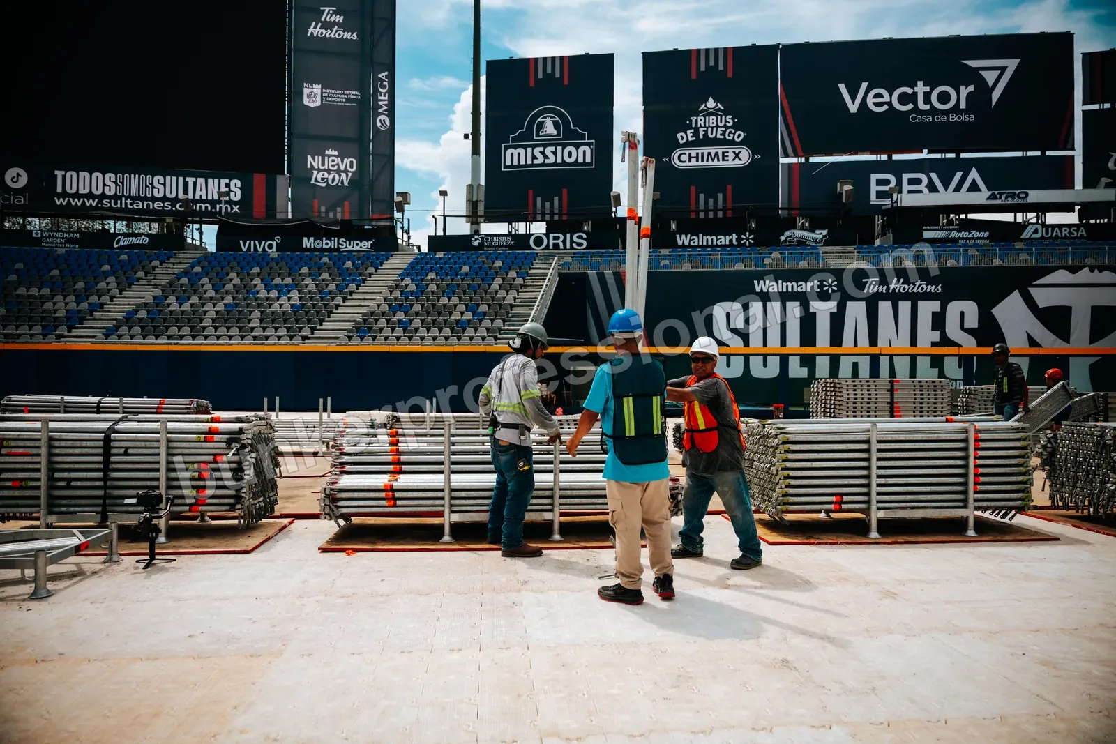 Technical build for Fuerza Regida — 23