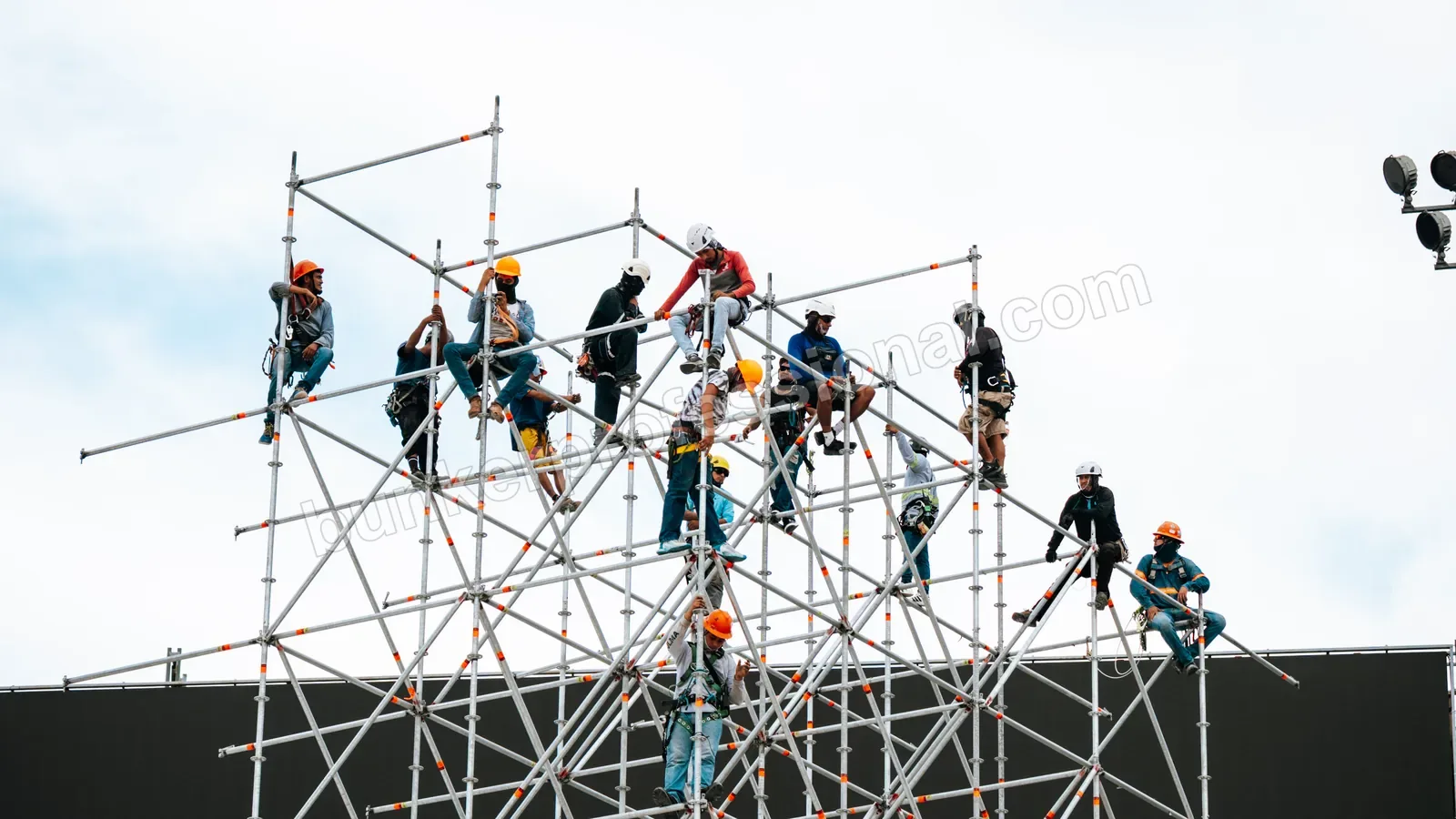 Technical build for Fuerza Regida — 52