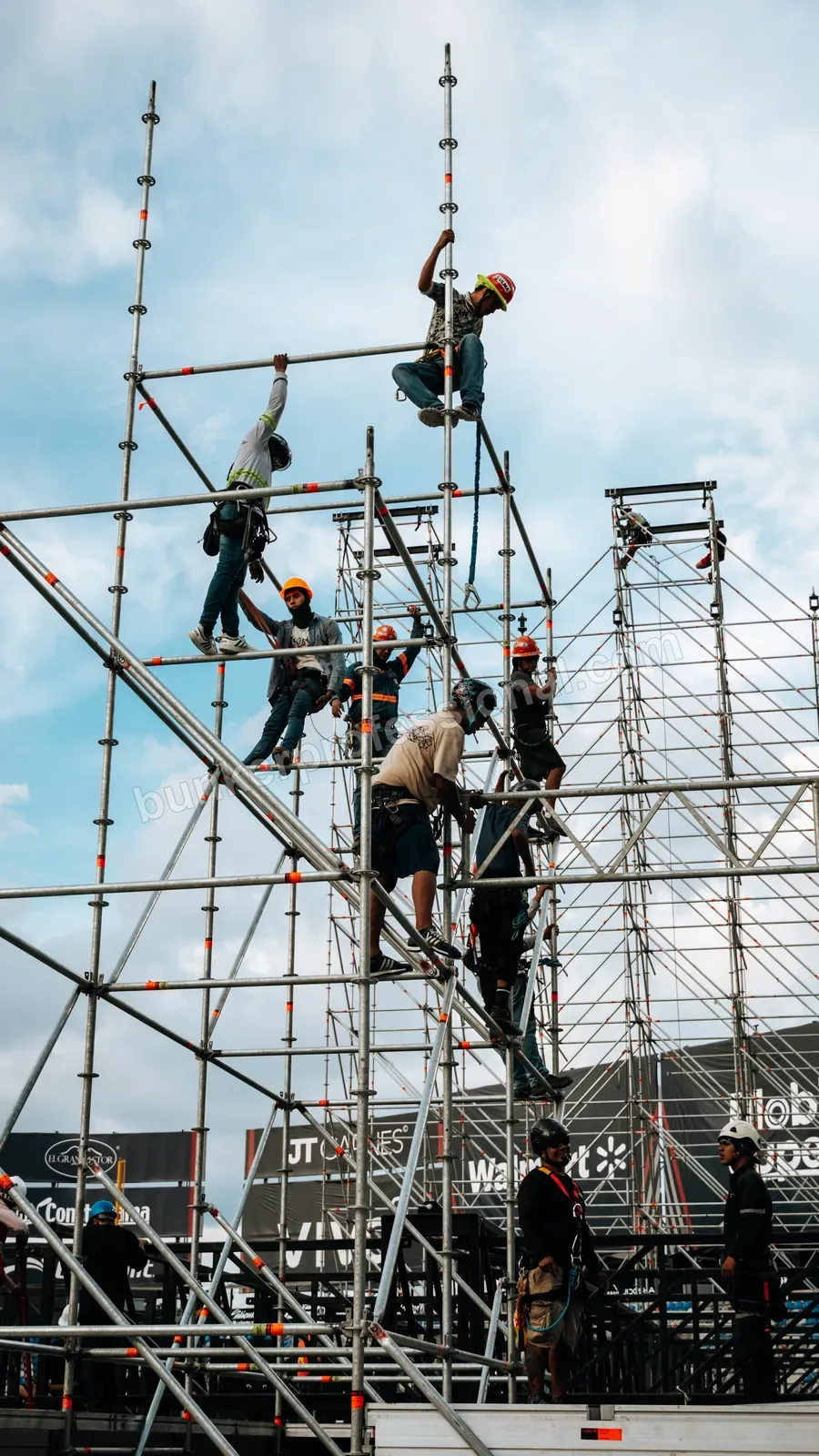 Technical build for Fuerza Regida — 84