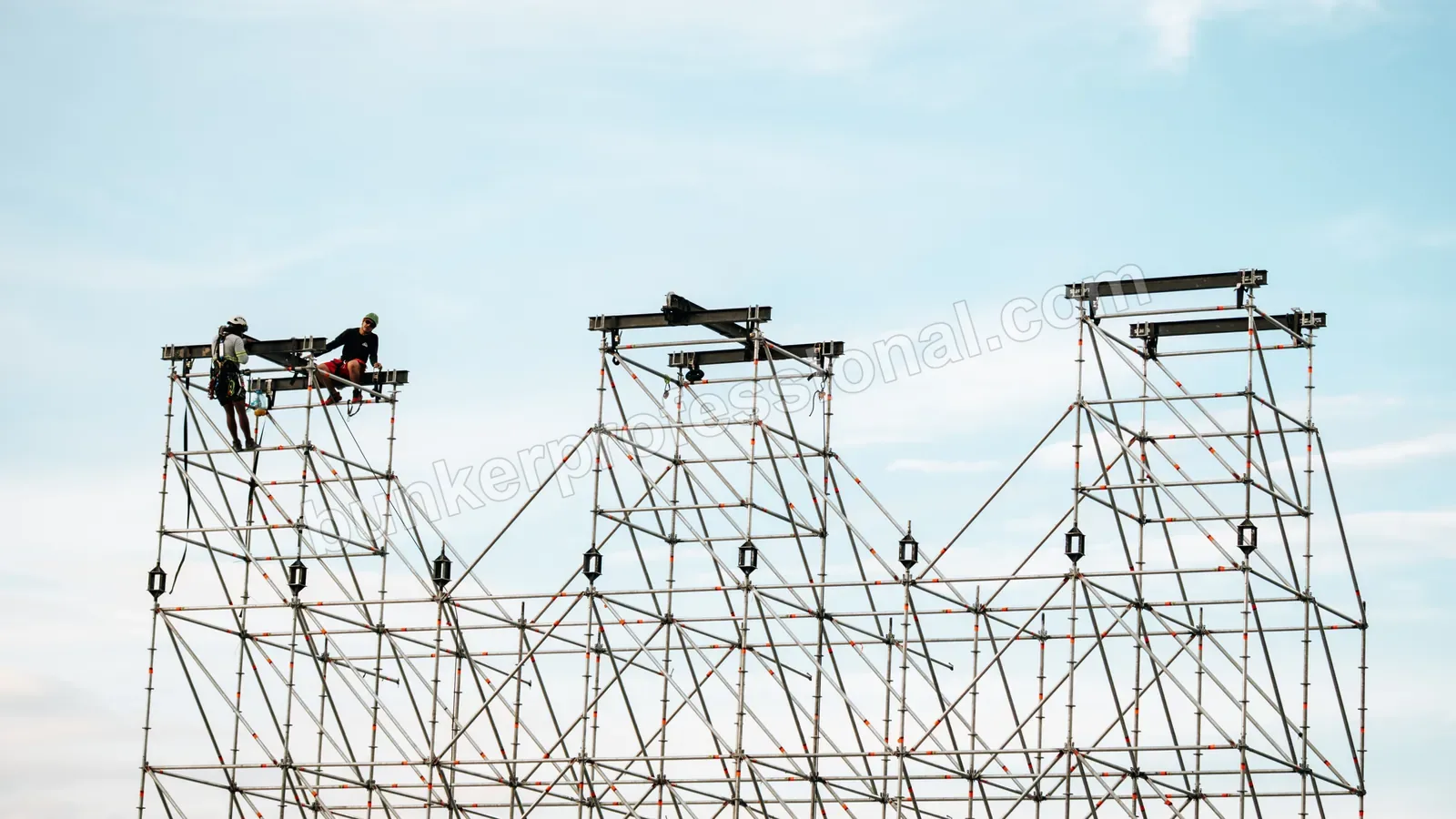 Technical build for Fuerza Regida — 100