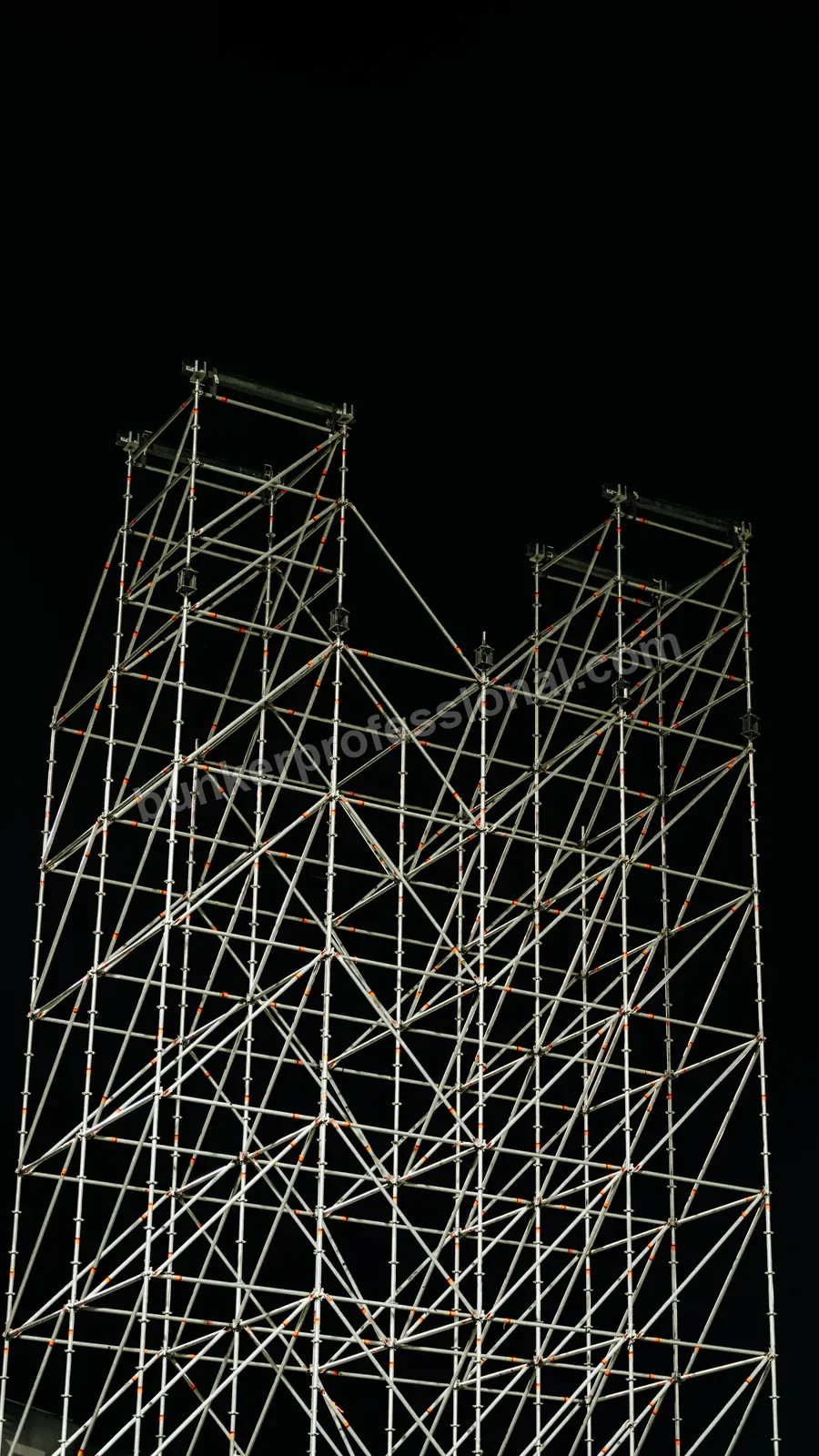 Technical build for Fuerza Regida — 105