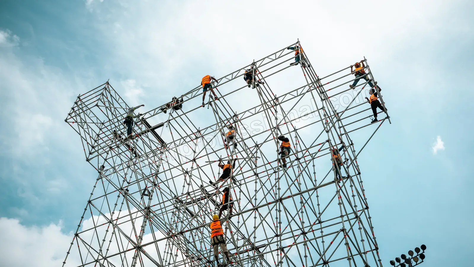 Technical build for Fuerza Regida — 126
