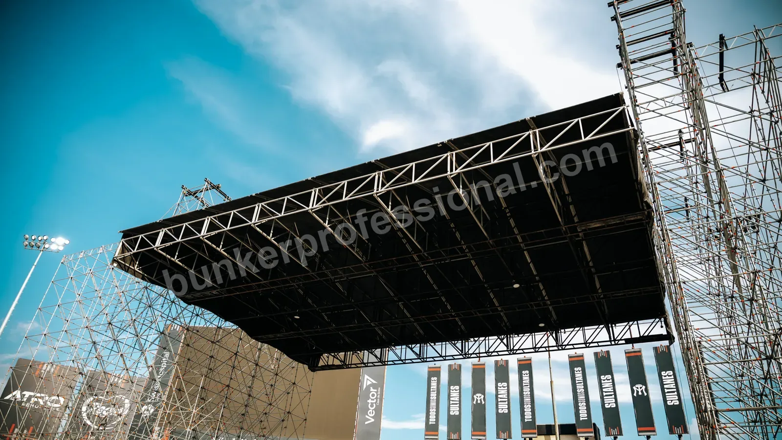 Technical build for Fuerza Regida — 142