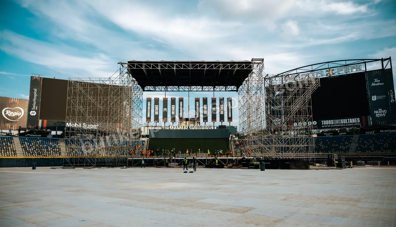 Technical build for Fuerza Regida — 144