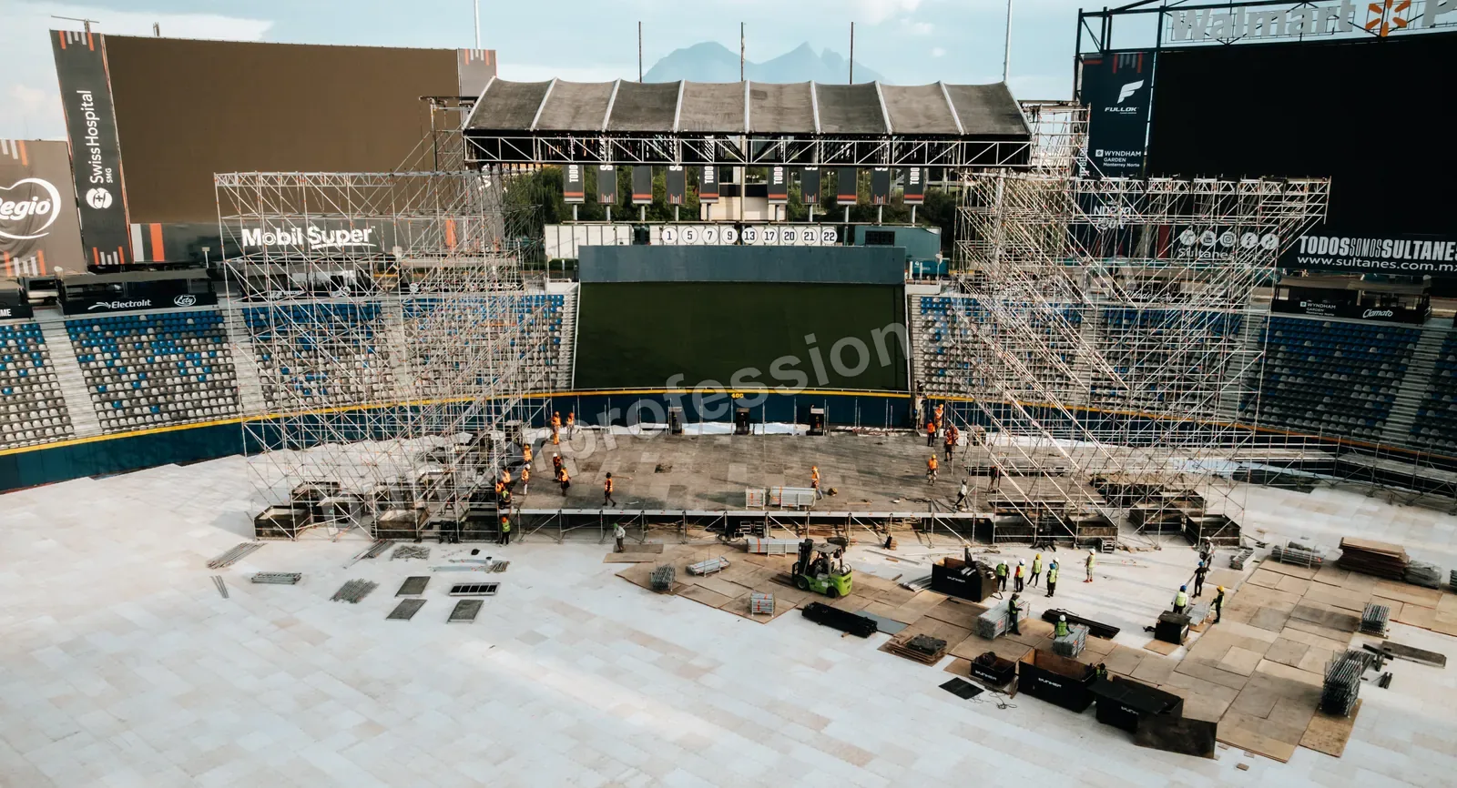 Technical build for Fuerza Regida — 149