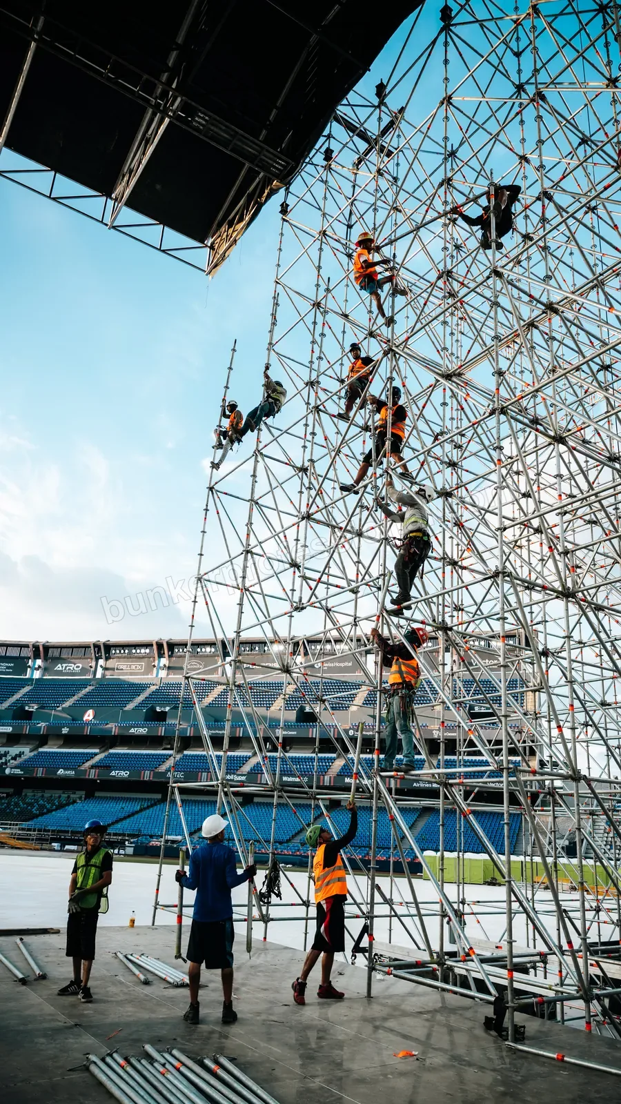Technical build for Fuerza Regida — 155
