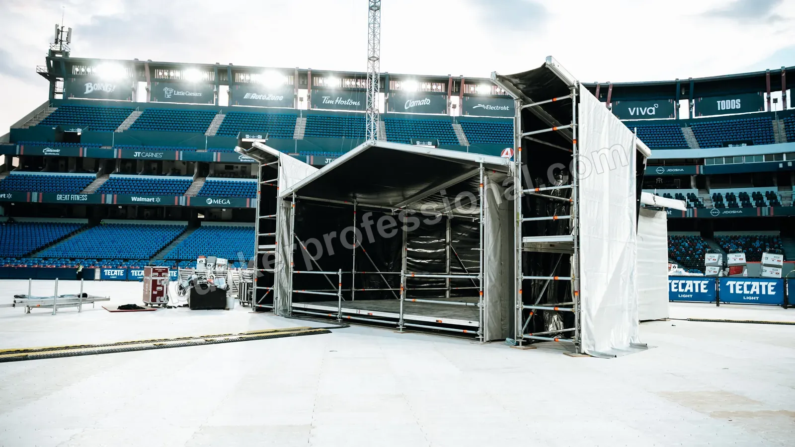 Technical build for Fuerza Regida — 164