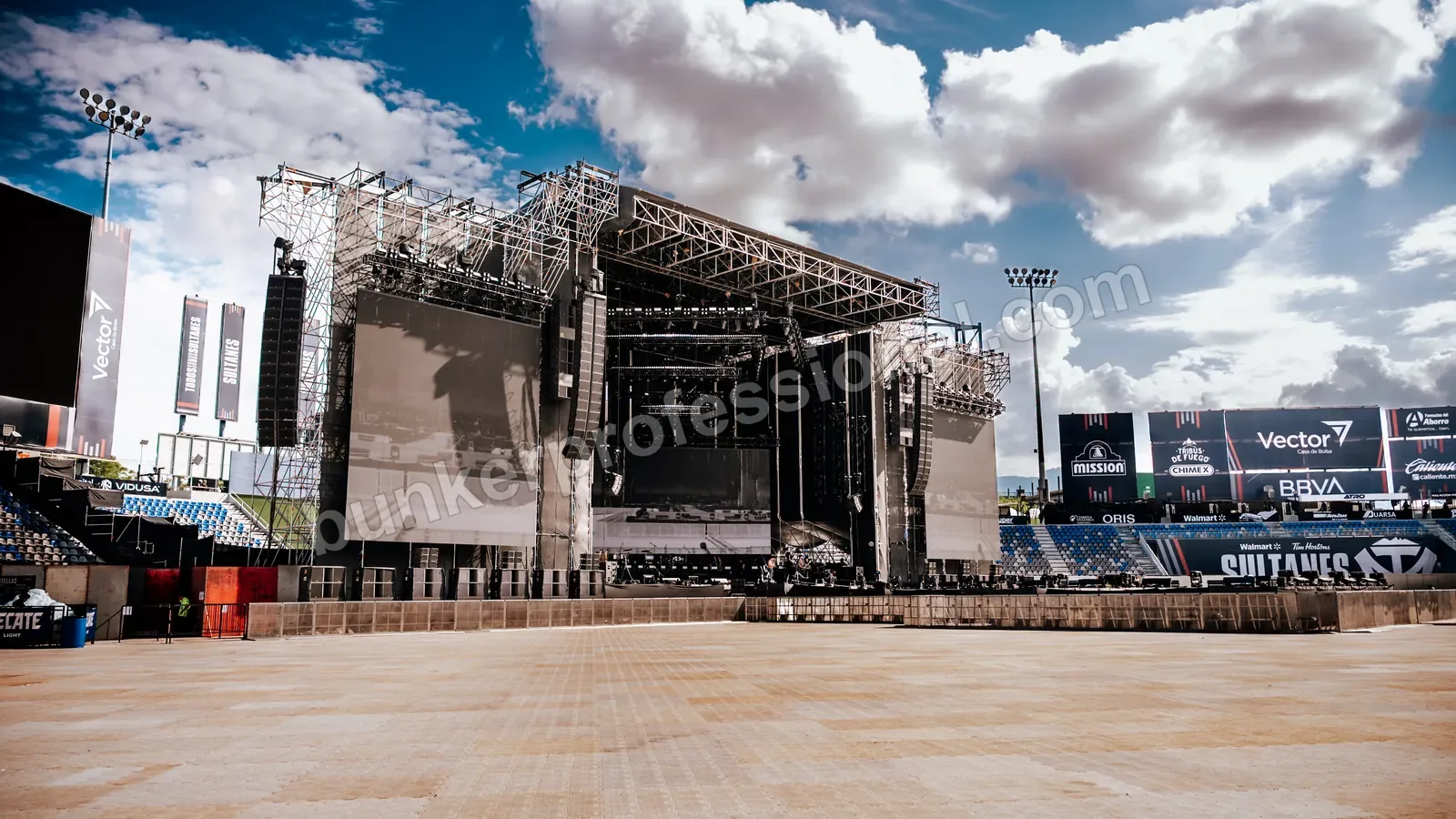 Technical build for Fuerza Regida — 221