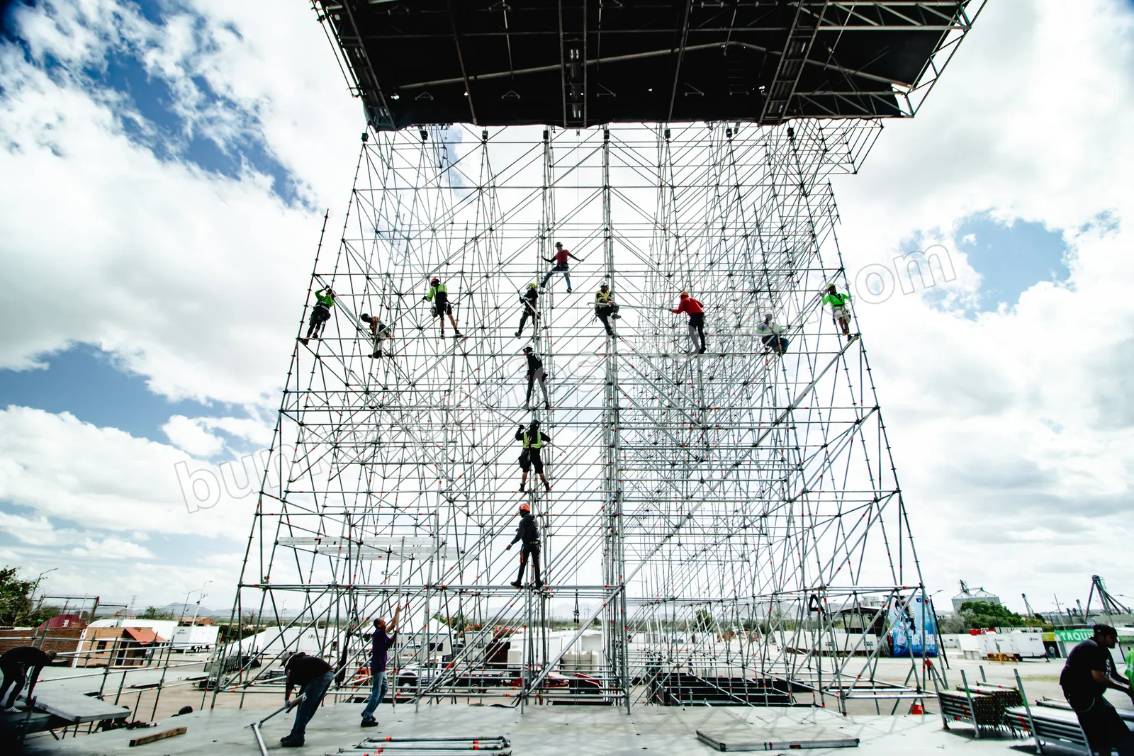 Montaje técnico para La Cura — 64