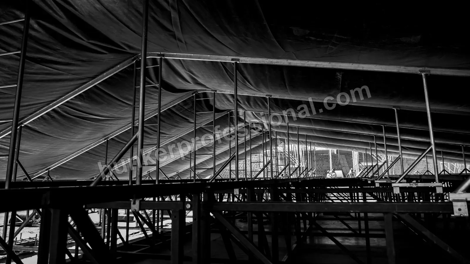 Montaje técnico para PAL NORTE — 76