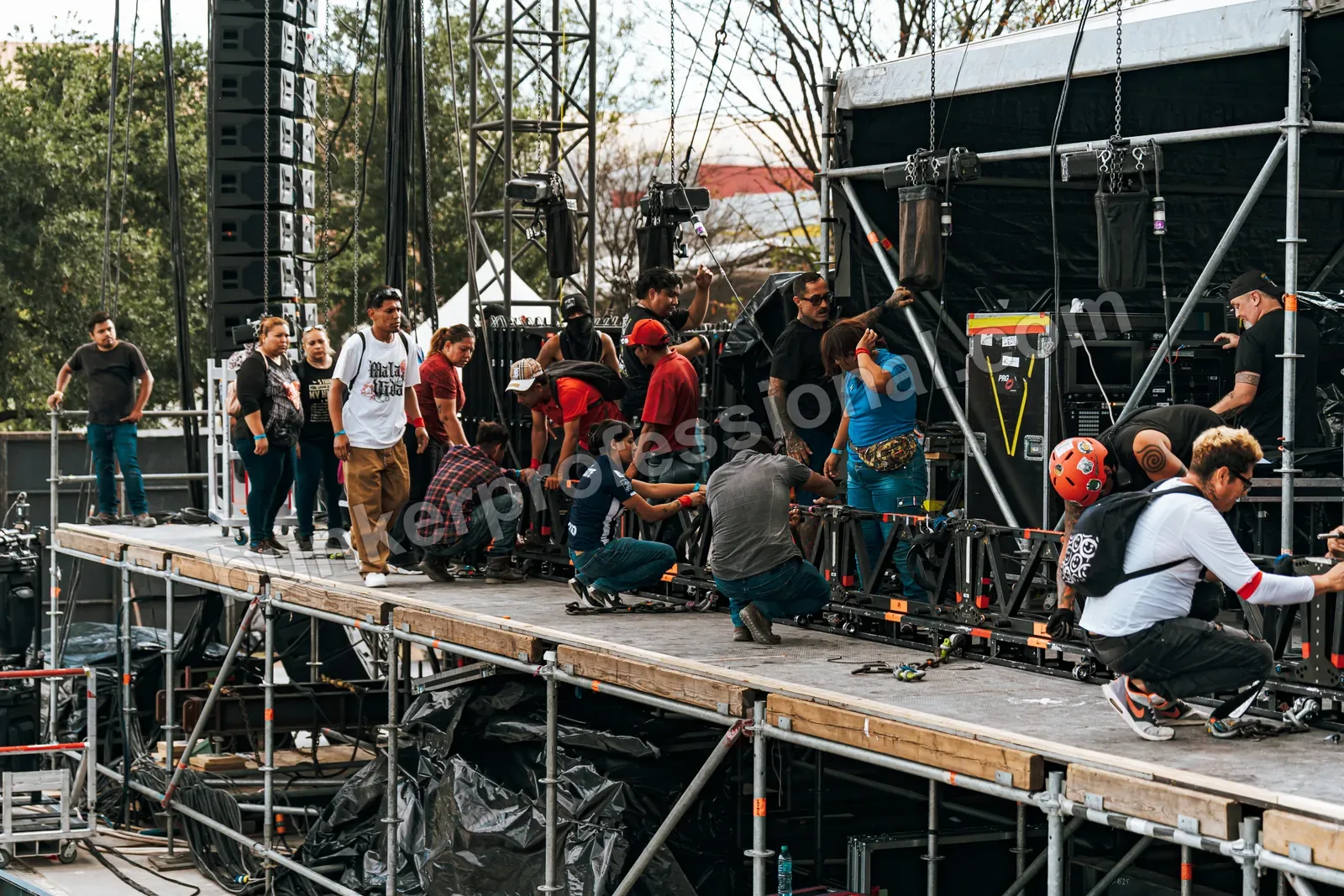 Montaje técnico para Shakira — 95