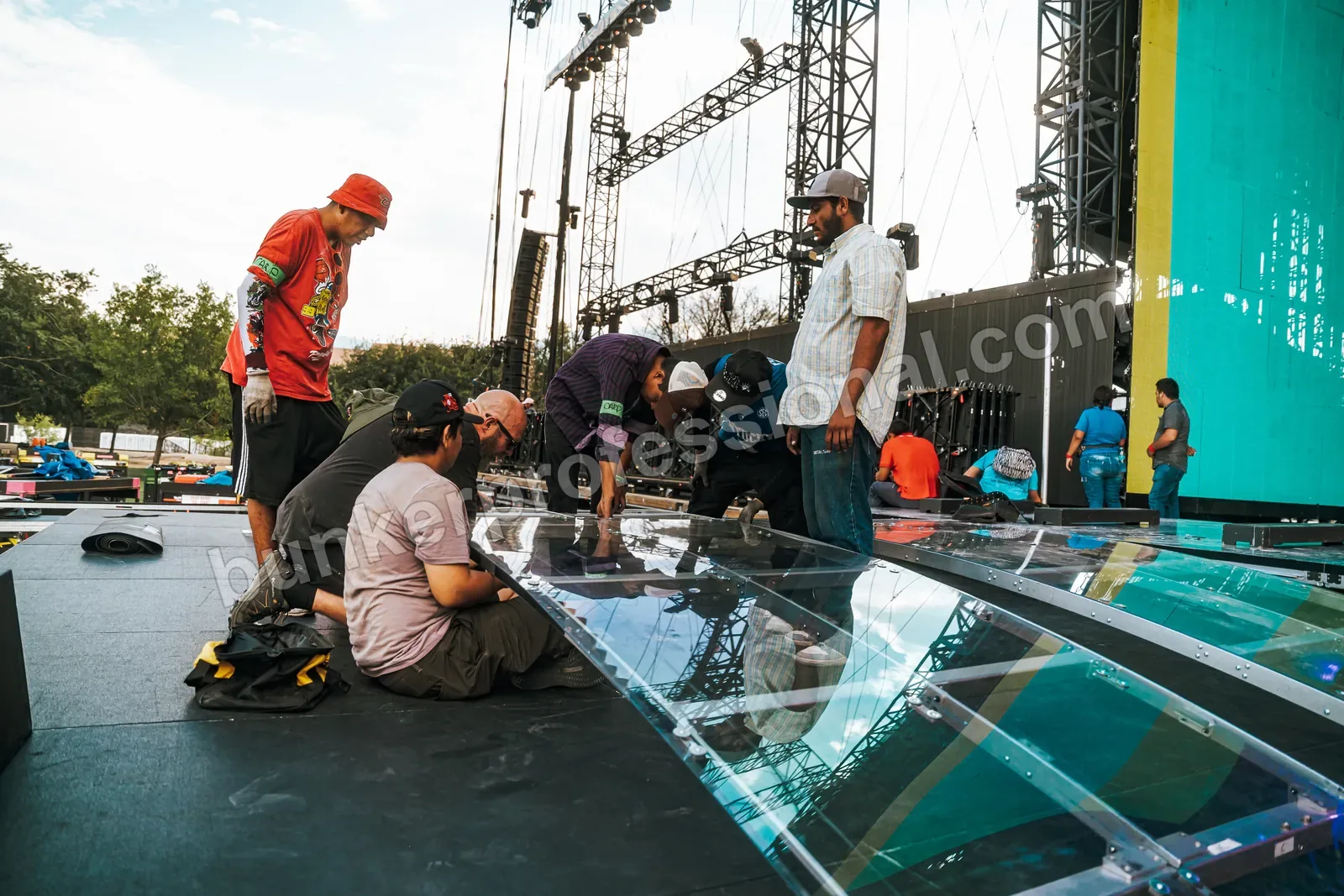 Montaje técnico para Shakira — 103